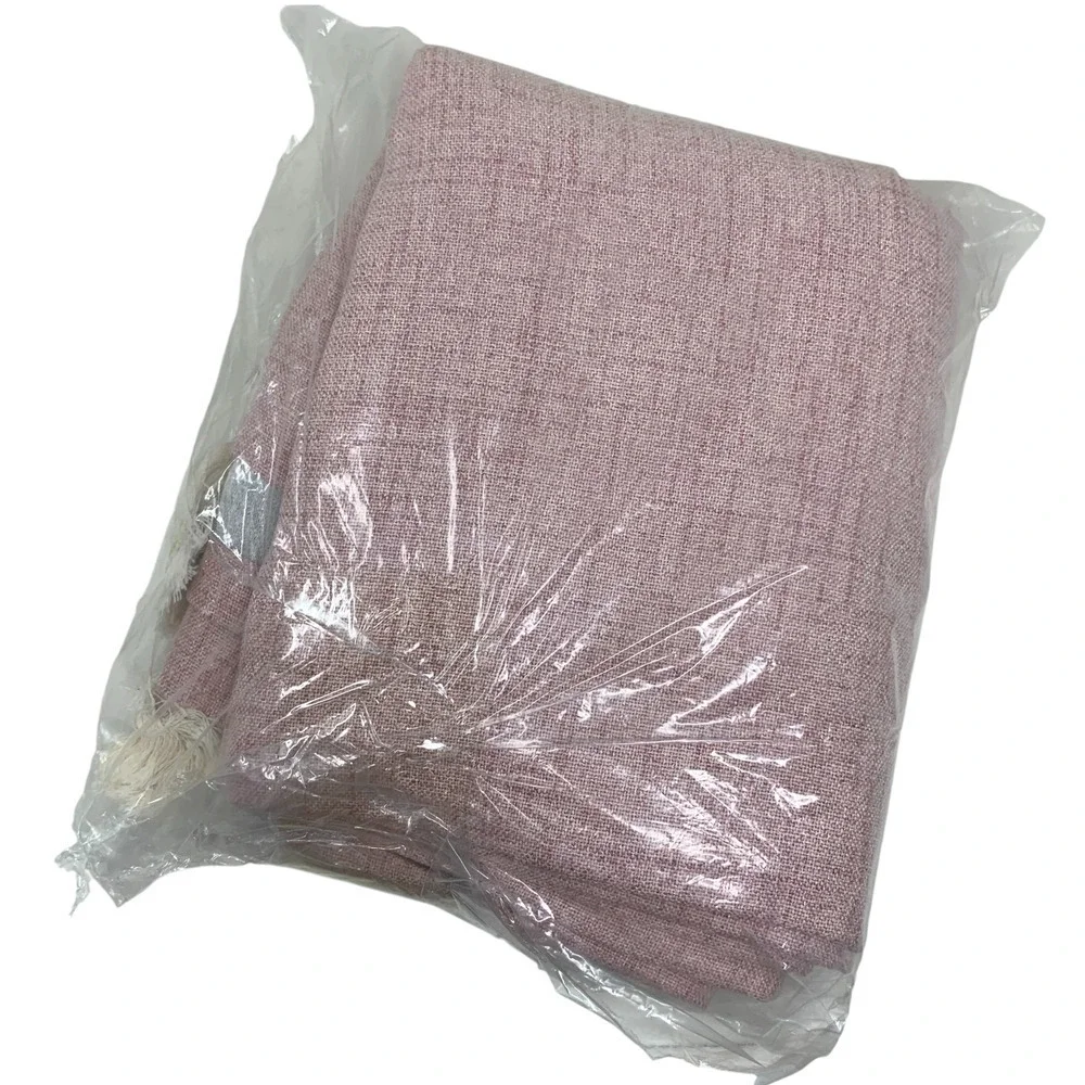 NEW Farmhouse Cottage Rectangle Pink Cotton Linen Table Cloth Tassels 71
